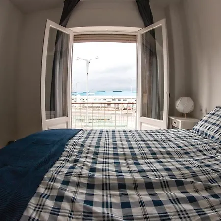 Moderno-dinamico شقة *