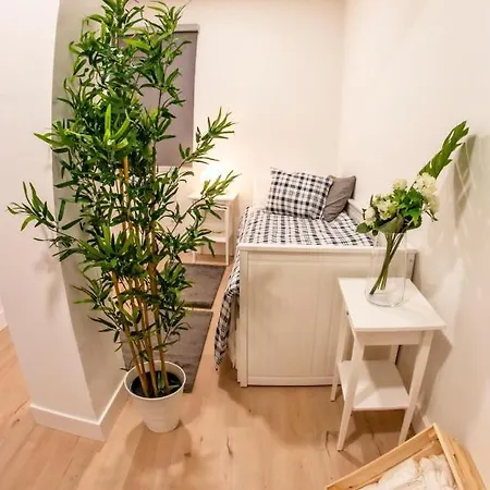 Moderno-dinamico Vigo